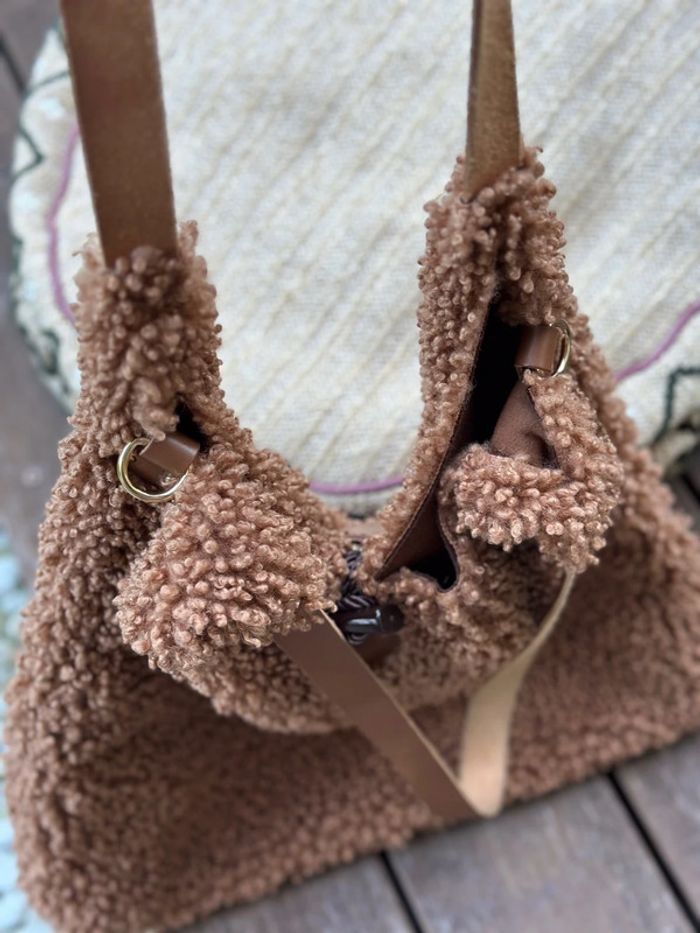 Sac fourre-tout bouclette avec anses en cuir Borse In Pelle - photo numéro 4