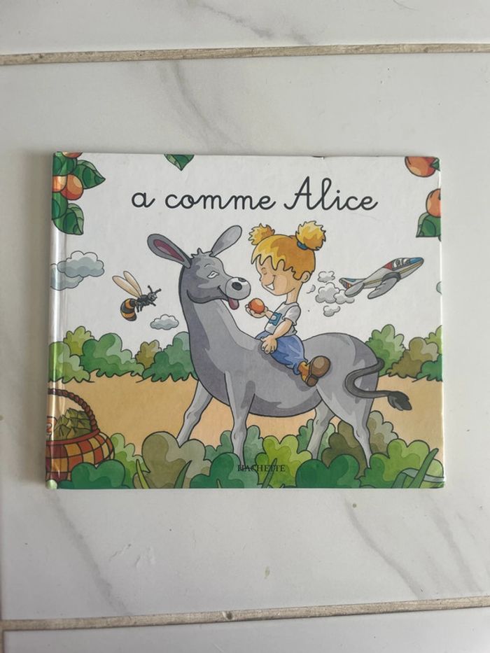 Livre à comme Alice
