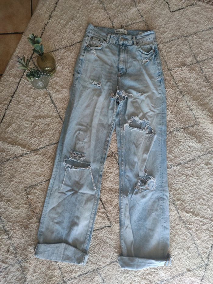 Magnifique Jean troué Zara
