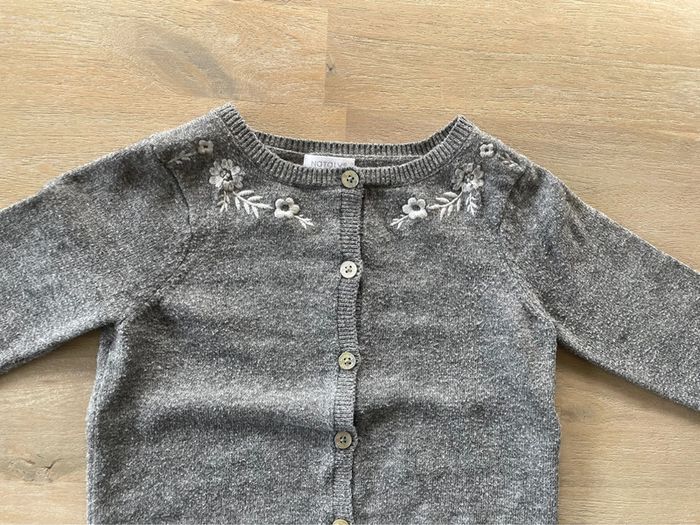 Gilet gris - photo numéro 2