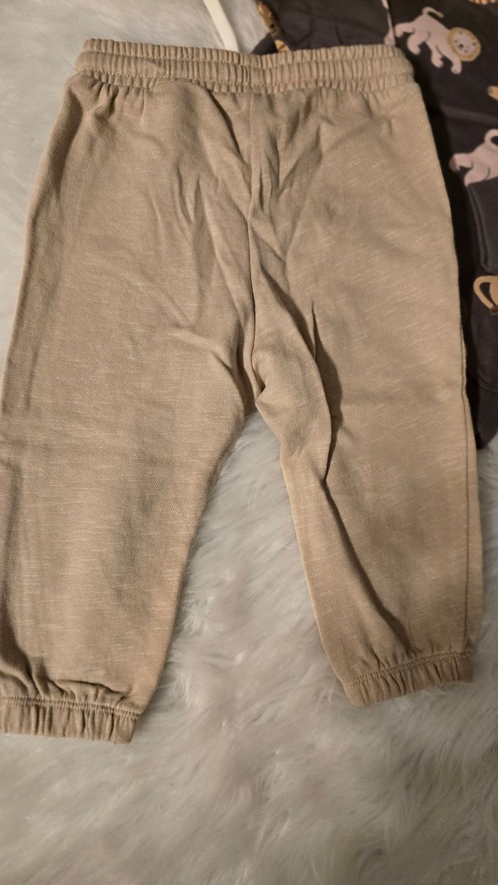 NEUF (non porté) 😍🥰🏷 sweat et pantalon 12mois garçon 🏷🥰😍 - photo numéro 3