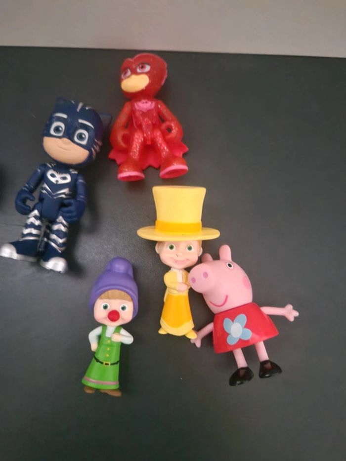 Figurines  de dessins animés pour enfants