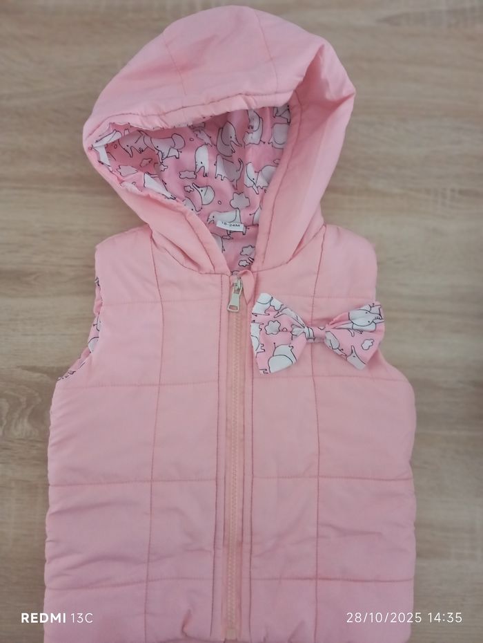 Doudoune sans manches bébé fille taille 18/24 mois