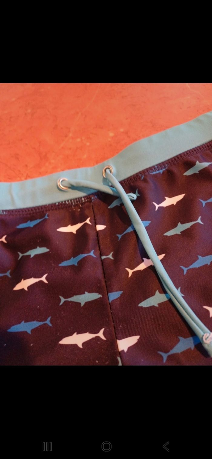 Short de bain garçon taille 6 ans - photo numéro 2