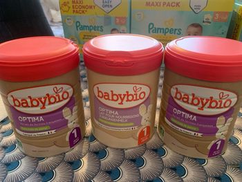 3 boites de lait BabyBio 