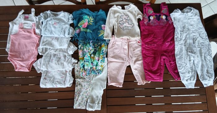 Lot vêtements bébé fille 6 mois