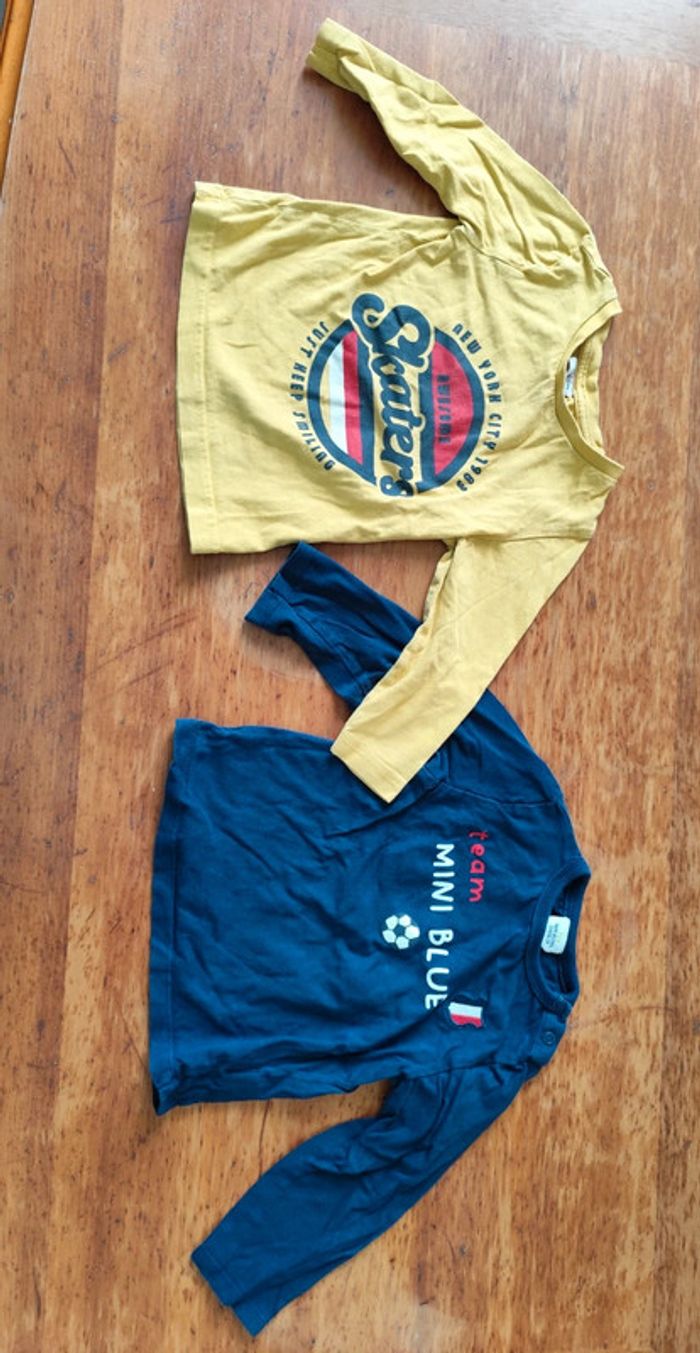Lot de 2 tee-shirts à longues manches taille 24mois TAO