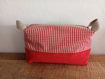 Trousse de toilette vichy rouge velours côtelé 