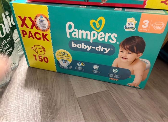 Couches Pampers taille 3 - photo numéro 2