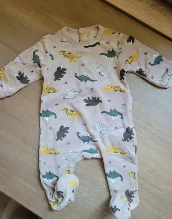 Pyjama dinosaure kiabi 3 mois