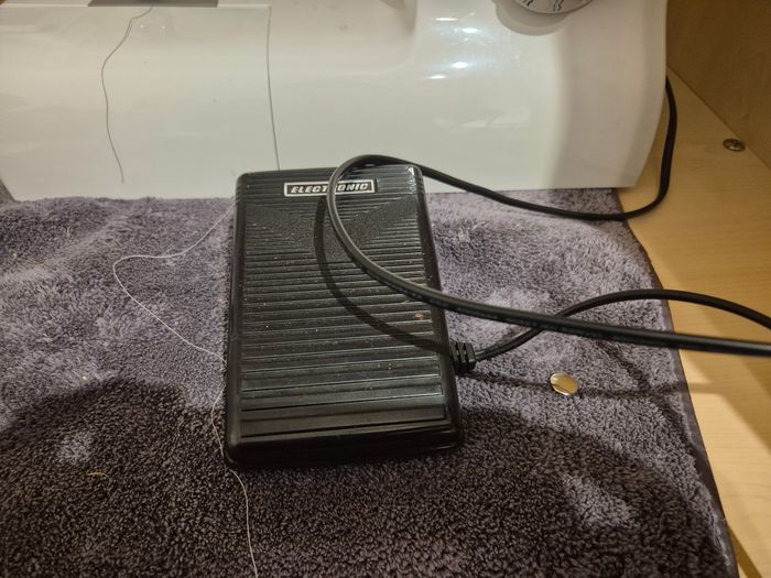 Machine à coudre singer - photo numéro 4