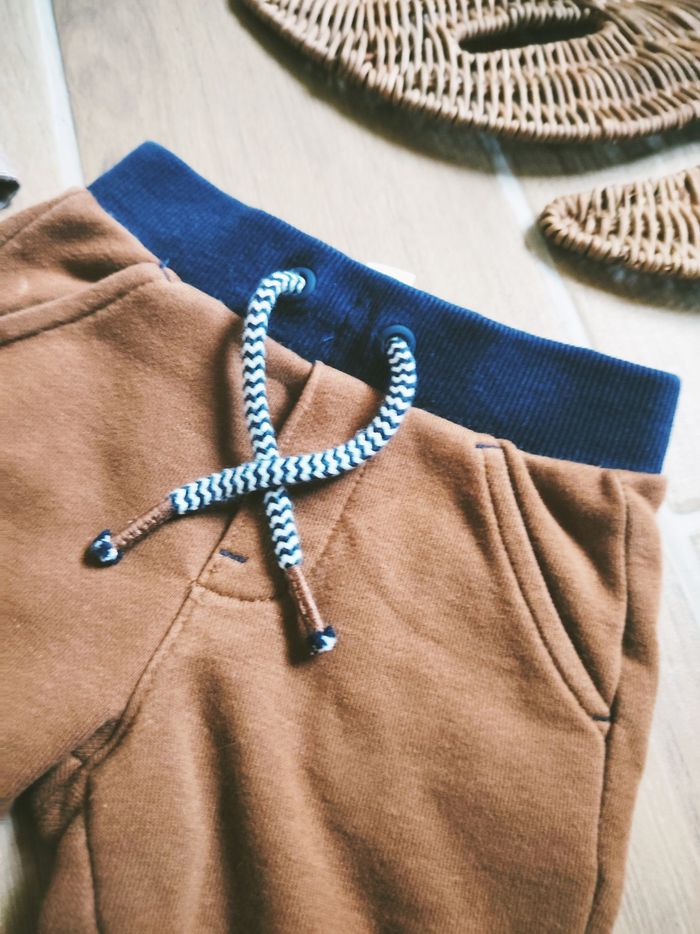 🐶Obaïbi - Ensemble Pantalon molletonné marron et T-shirt motifs ours- Taille 3 mois - photo numéro 7