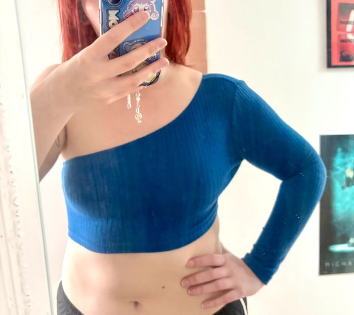 Crop-top asymétrique bleu roi 36-38 - photo numéro 5