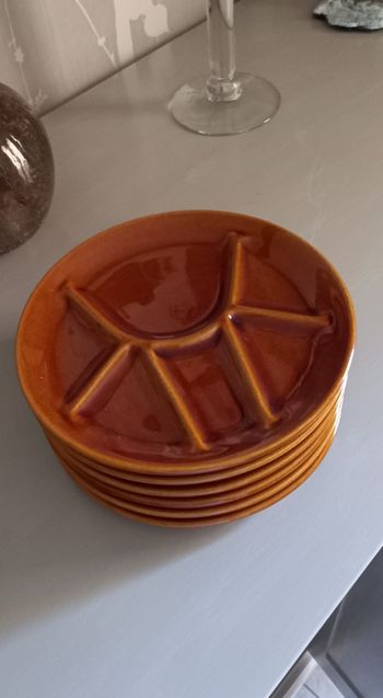 6 assiettes à fondue