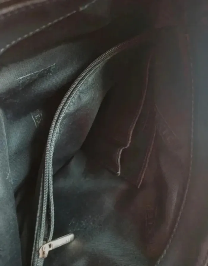 Sac en cuir de veau noir - Texier 30 x 20 cm poches multiples - photo numéro 7