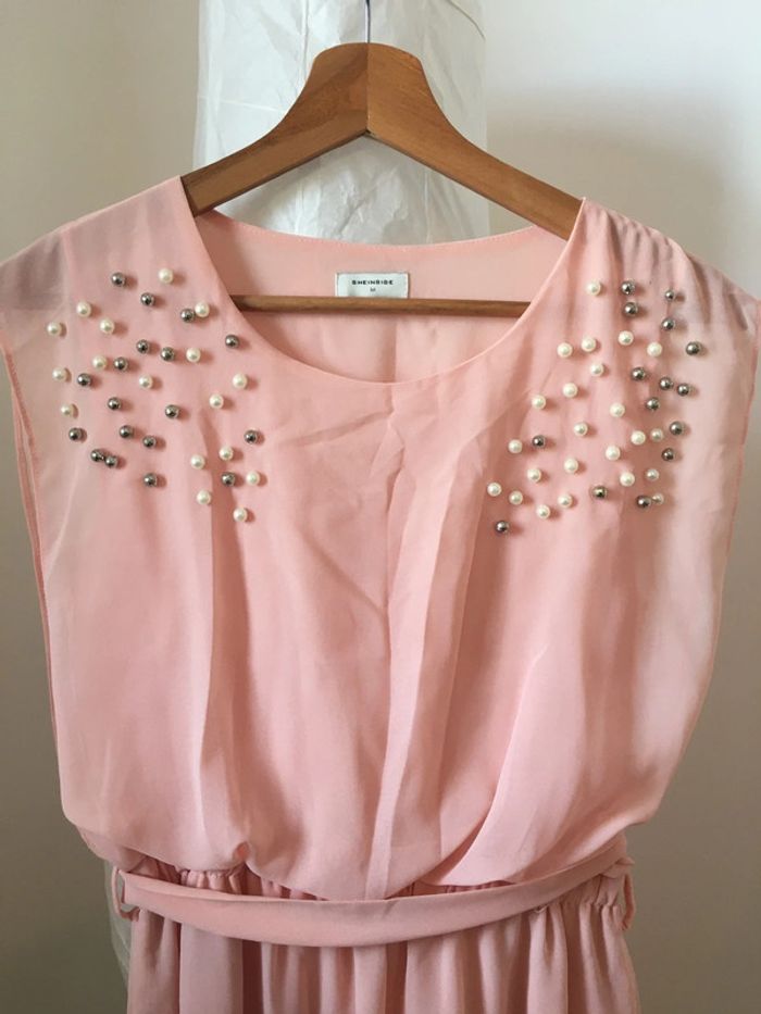 Robe courte rose pâle perles - photo numéro 3