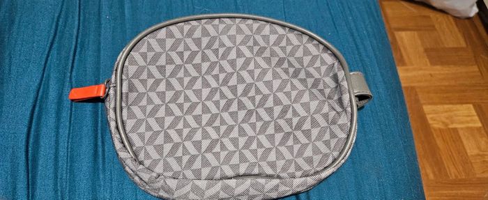Petite pochette zippée grise - photo numéro 2