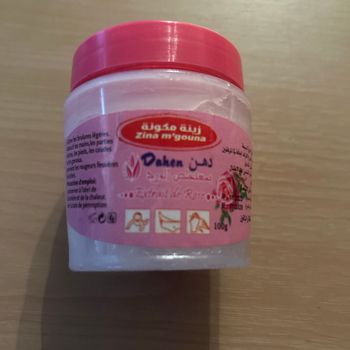 1 crème à la rose hydratante neuve