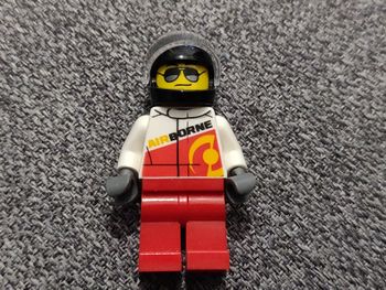 Minifig Lego pilote Air borne - Très bon état - Vrai Lego