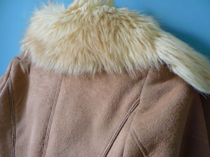 Manteau fourrure guess los angeles Femme XS 34 beige TBE - photo numéro 6