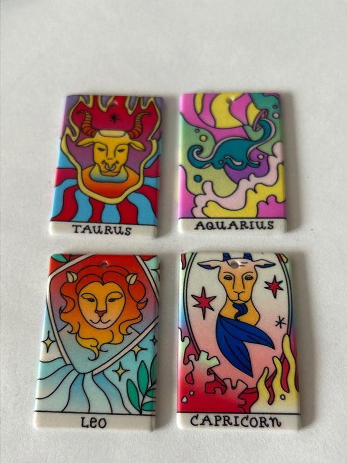 B68, 4 pendentifs signes astrologiques recto verso