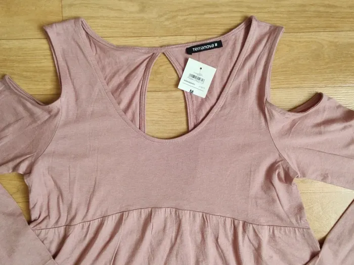 Blouse épaule dénudées T. 38 - photo numéro 3