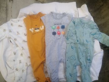 Lot de 4 pyjamas fin taille 3 mois kiabi