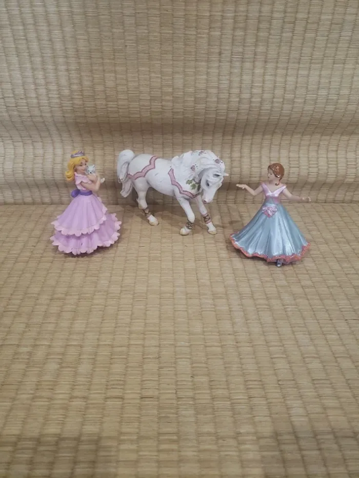 Ensemble Papo/Schleich princesse