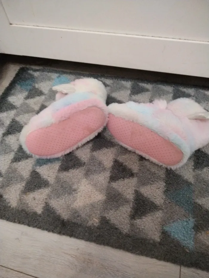 Chaussons licorne lumineux - photo numéro 4