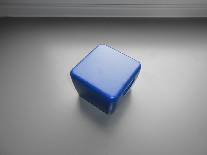 Boite avec couvercle à 0,50 EURO