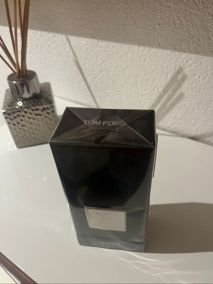 Tom Ford Oud Wood Intense - photo numéro 2