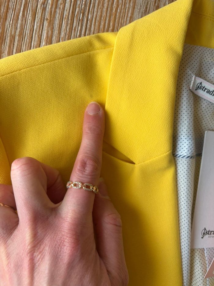 Neuve - Veste jaune Stradivarius taille S - photo numéro 13