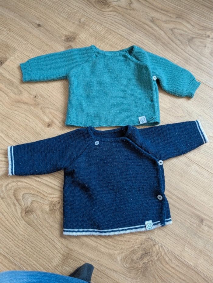 Lot de deux brassières bébé