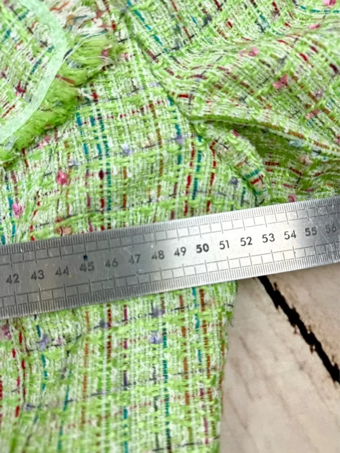Veste style tailleur en tweed vert acidulé, doublure satinée, coupe courte et élégante XL - photo numéro 7
