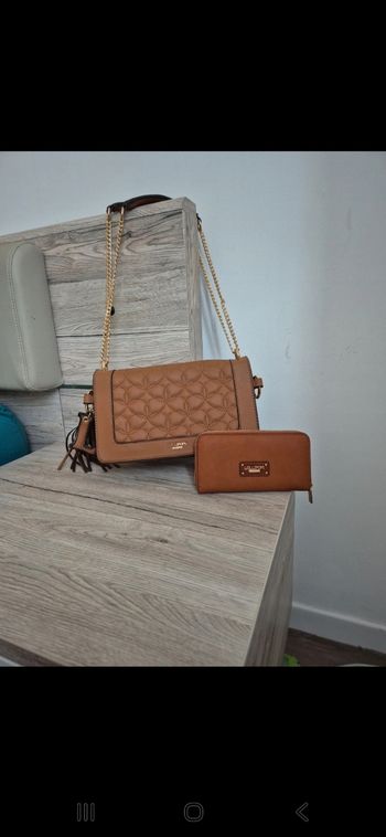 Sac avec son porte feuille