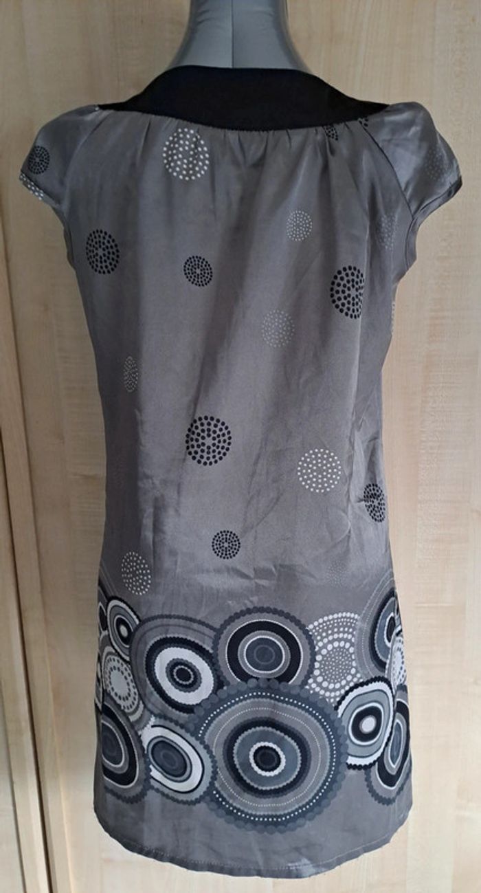 Robe d'été la city taille 36 - photo numéro 3