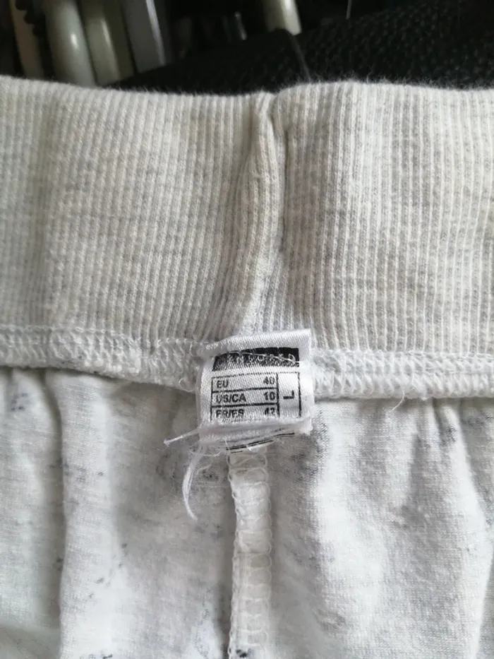 Ensemble de pyjama Tee-shirt et pantalon beige à motifs tête jaguar / cendored / (M-L) - photo numéro 12