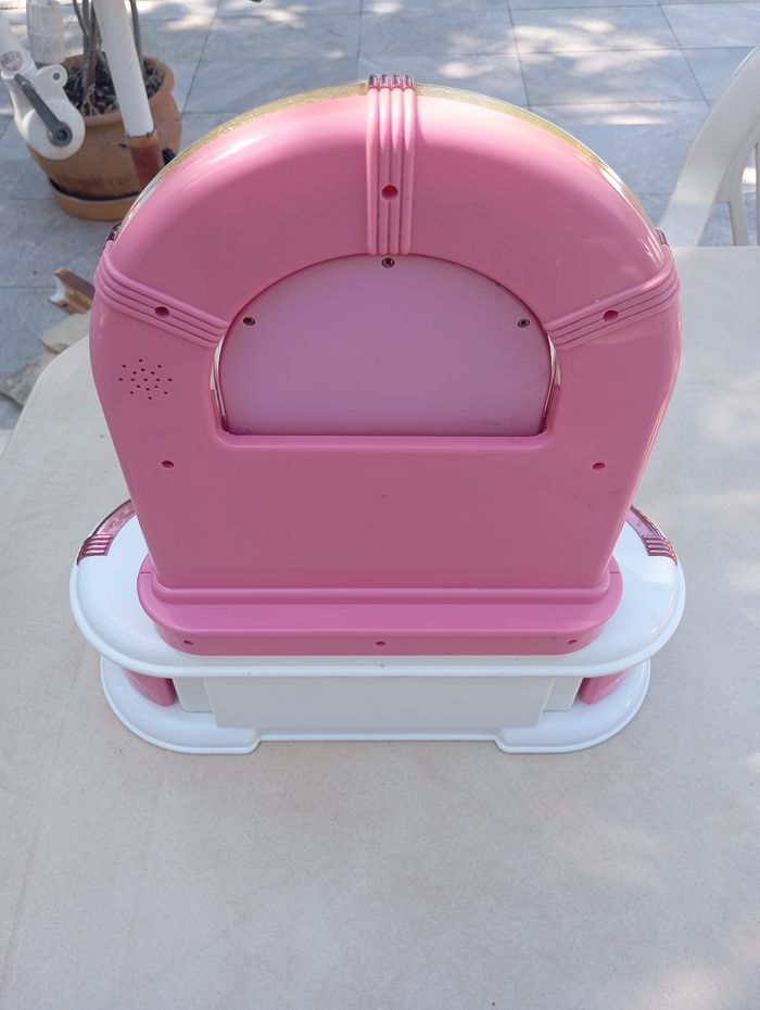 Coiffeuse barbie et ses accessoires - photo numéro 6