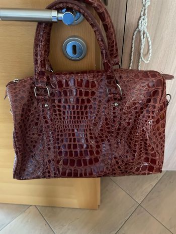 Sac à main crocodile bordeaux 
