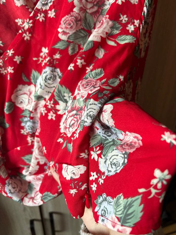Blouse crop top fleuries à longues manches H&M - photo numéro 5