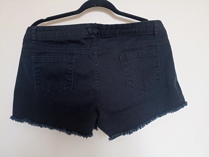 Short en jean noir - photo numéro 5