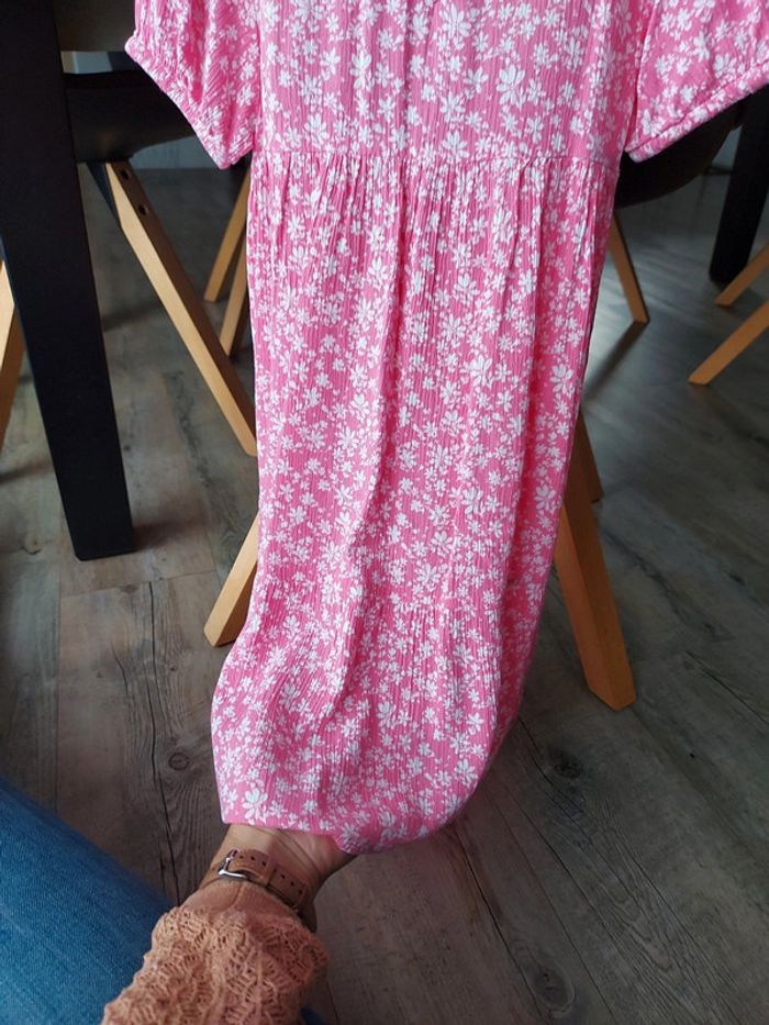 Robe rose fleurie, La Halle, taille 5 ans. - photo numéro 10