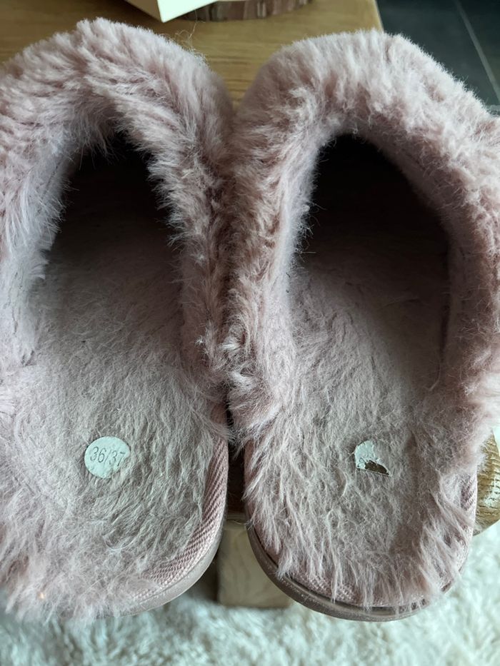 Pantoufle - photo numéro 2