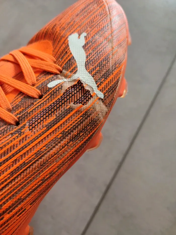 Chaussures de foot T.37 - photo numéro 7