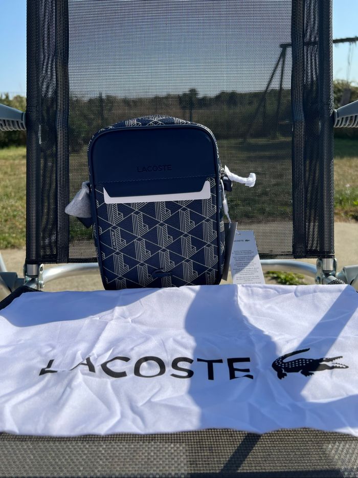 Sacoche Lacoste authentique bleu neuve - photo numéro 7