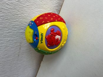 balle surprise vtech