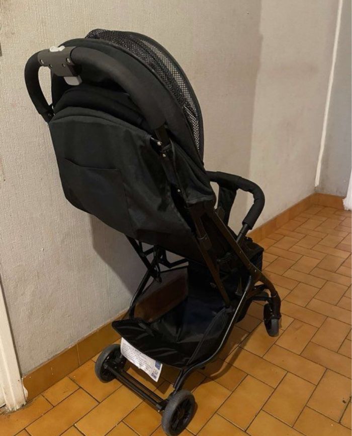 Poussette - photo numéro 3