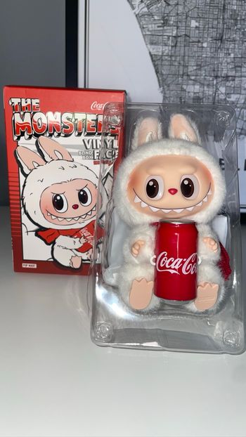 Figurine Labubu x Coca-Cola – Édition Limitée – Neuve avec boîte