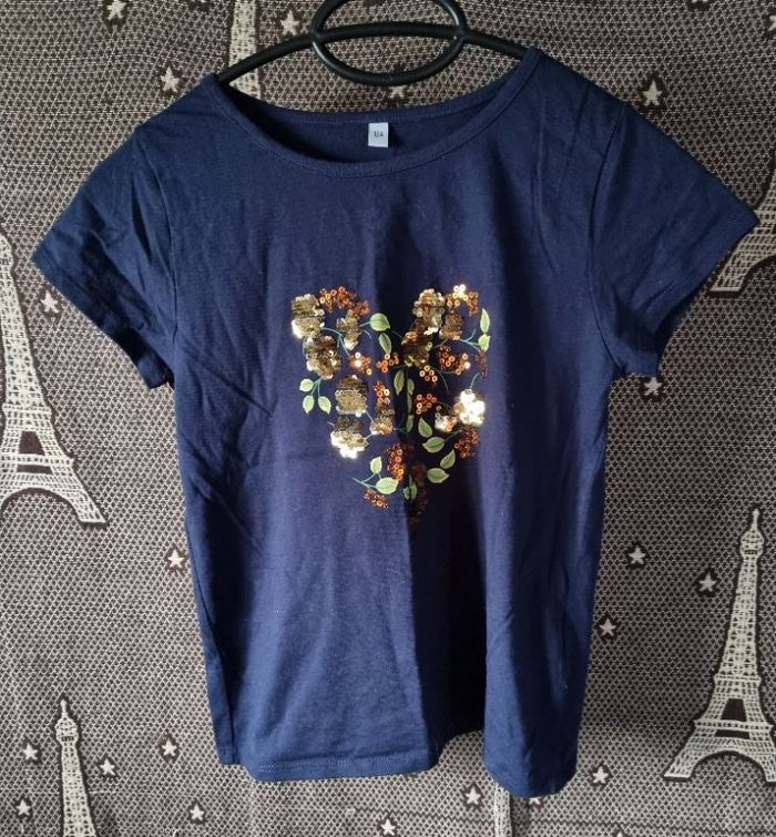 T-shirt marine avec cœur sequins 12ans