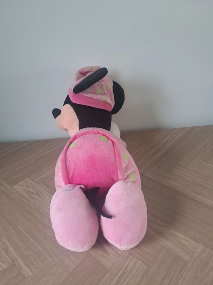Magnifique peluche Minnie - photo numéro 4